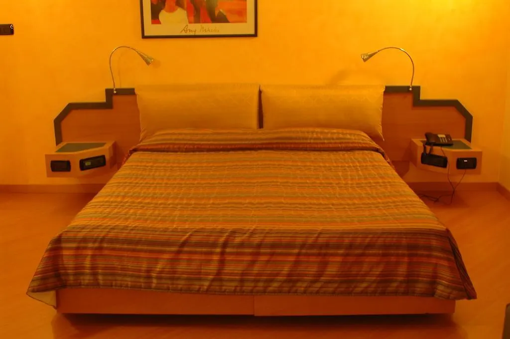Hotel St John Desio-1